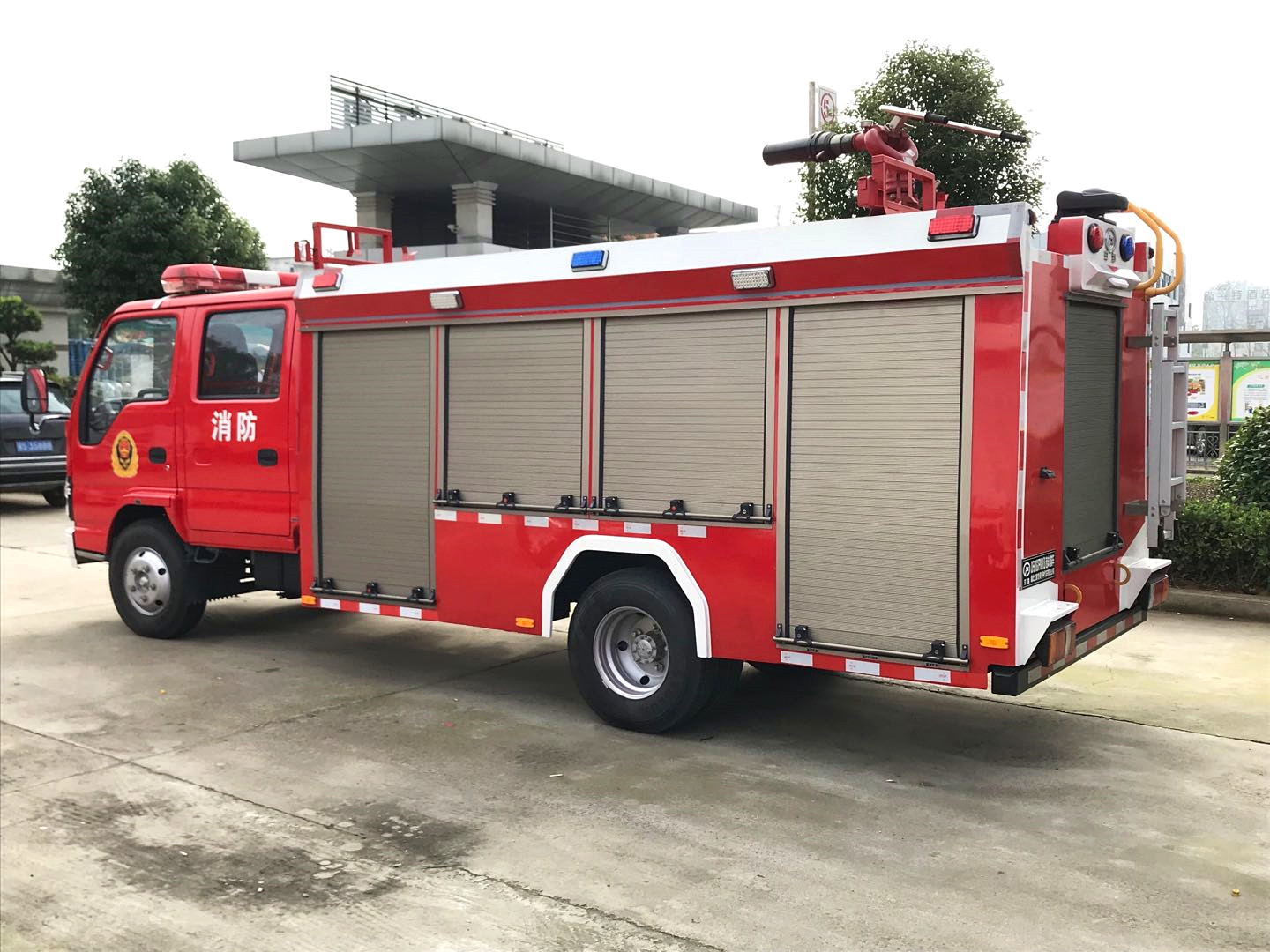 慶鈴五十鈴3噸泡沫消防車(chē)