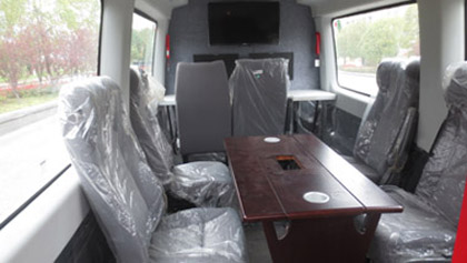 依維柯通訊指揮車