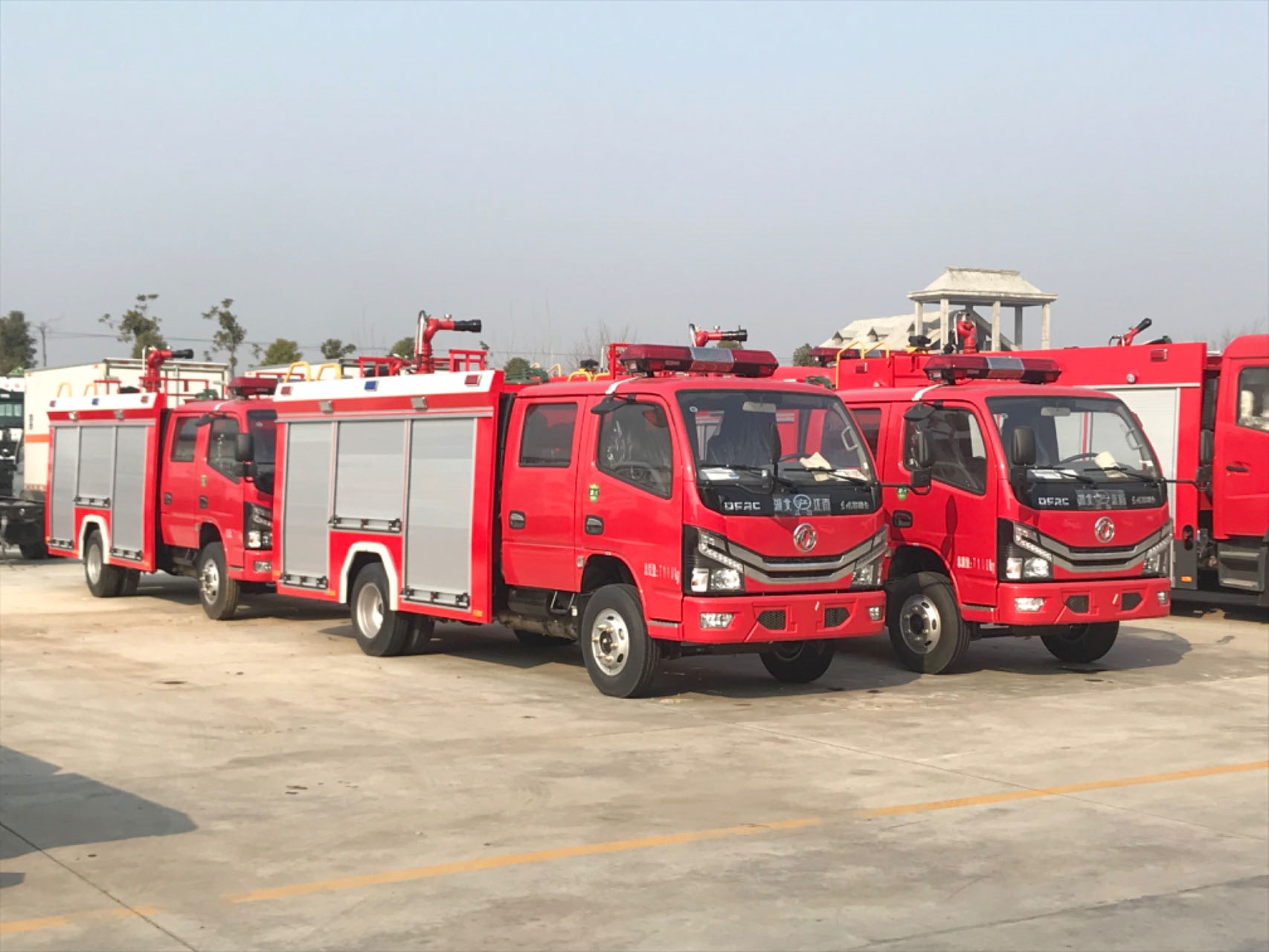 東風(fēng)小多利卡2.5噸社區(qū)消防車